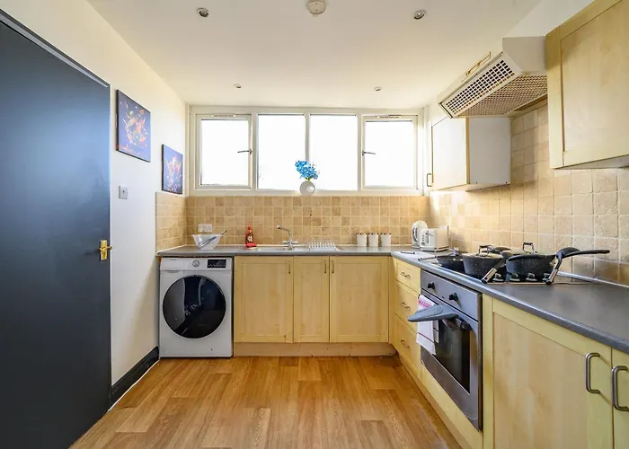 F14gh - Boutique & Cozy *