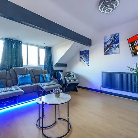 F14gh - Boutique & Cozy