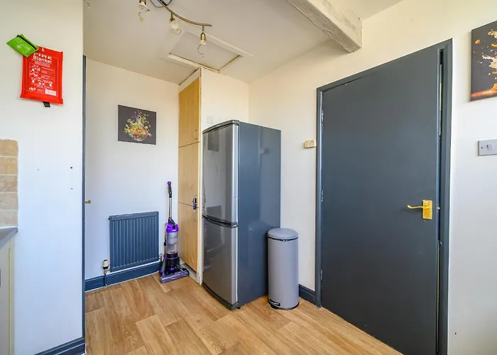 F14gh - Boutique & Cozy *